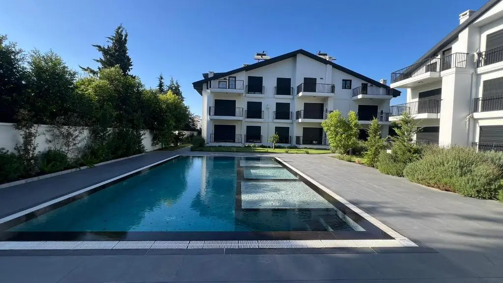 Real estate in Babatasi